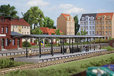 015-14481 - 1:160 Bahnsteig